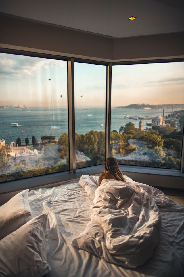 Vue depuis un hôtel économique en Europe